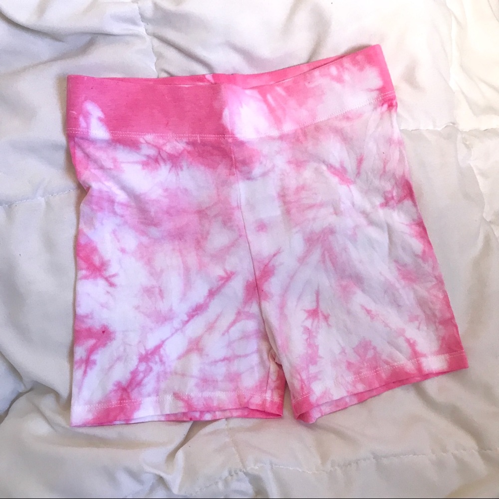 ❌ SOLD ❌ 
Pink Tie Dye Biker Shorts 🌸